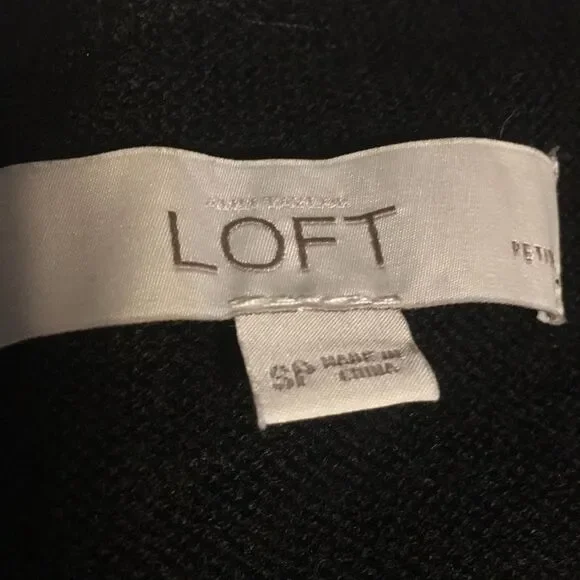 Loft Black scoopneck dress. SP - Picture 2 of 8